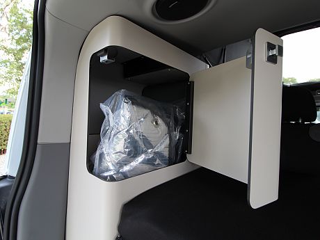 Westfalia Club Joker Urban - Arctic White (68196) image
