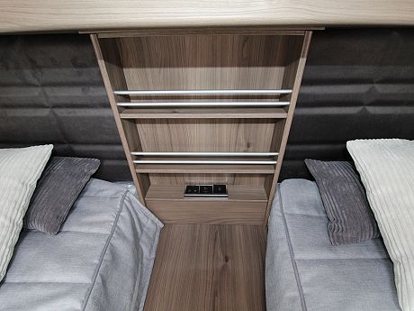 Coachman Travel Master Sportivo 565 - NEW image