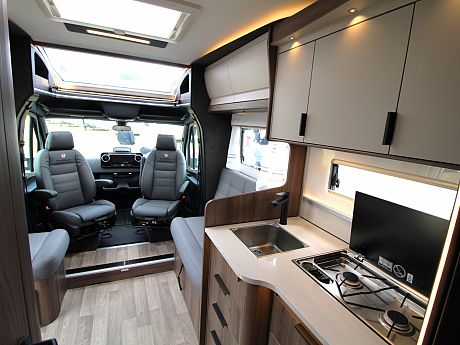Coachman Travel Master Sportivo 565 - NEW image