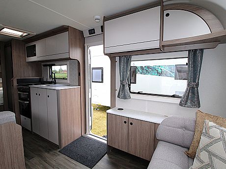 Coachman Acadia 660 Xtra - 2026 image