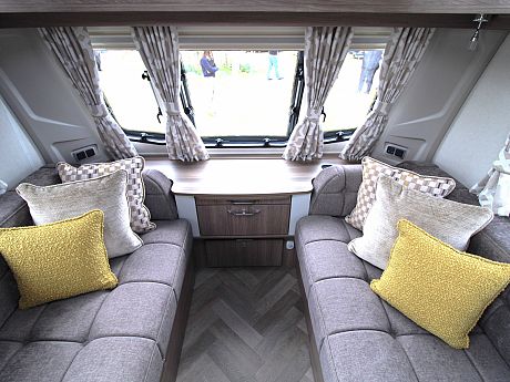 Coachman VIP 575 - 2026 image