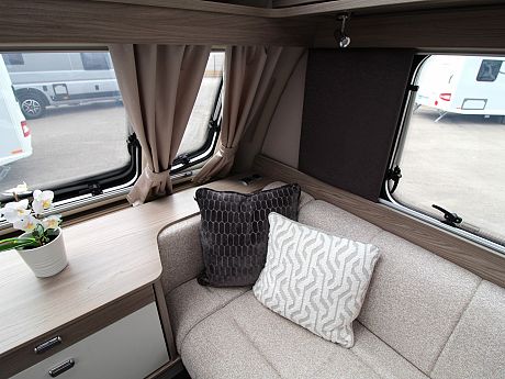 Swift Conqueror 480 - 2026 image