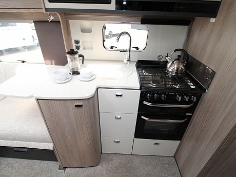 Swift Conqueror 560L Grande - 2026 image