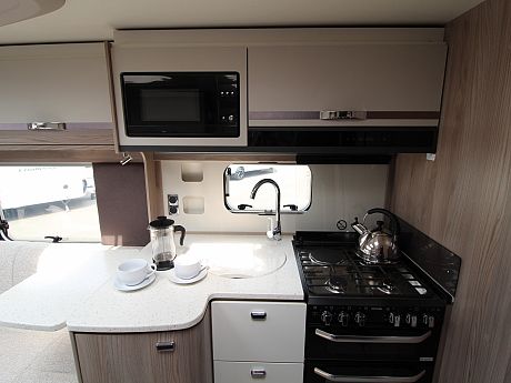 Swift Conqueror 560L Grande - 2026 image