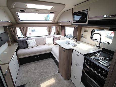 Swift Conqueror 560L Grande - 2026 image