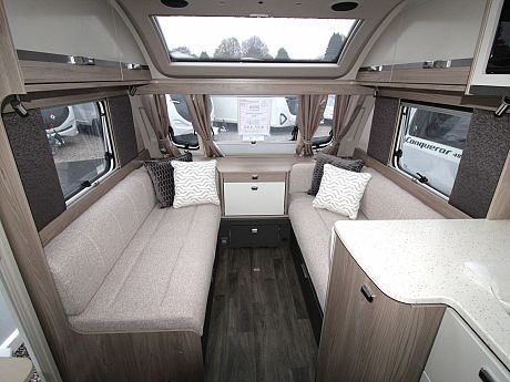 Swift Conqueror 580 - 2026 image