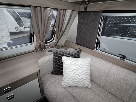 Swift Conqueror 580 - 2026 image