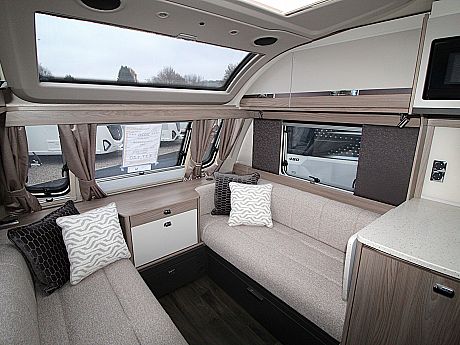 Swift Conqueror 580 - 2026 image