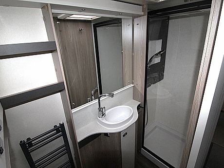 Swift Conqueror 580 - 2026 image