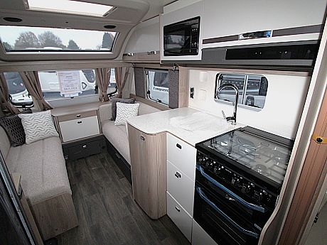 Swift Conqueror 580 - 2026 image