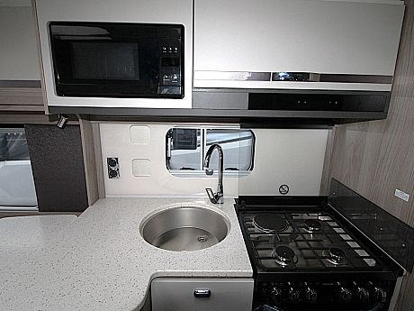 Swift Conqueror 580 - 2026 image