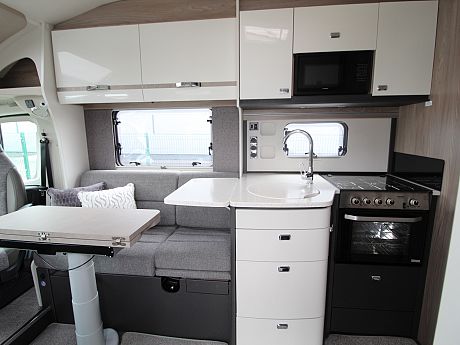 Swift Escape 684 - 2026 (65681) image