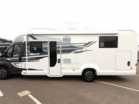 Swift Escape 694 - (65683) image