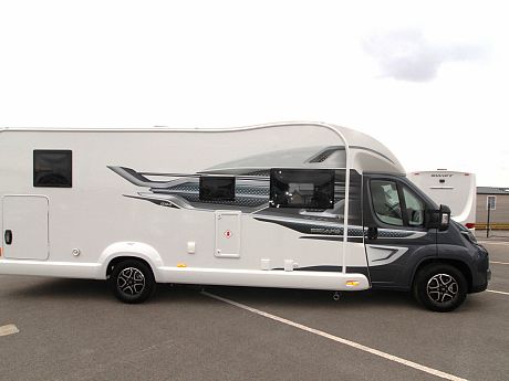 Swift Escape 694 - (65683) image