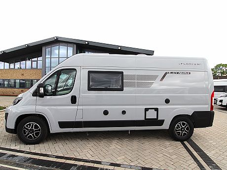 Fleurette/Florium Black Pearl 59 LT (68183) image