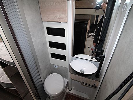 Fleurette/Florium Black Pearl 63 LJ - Artense Grey - 2026 image