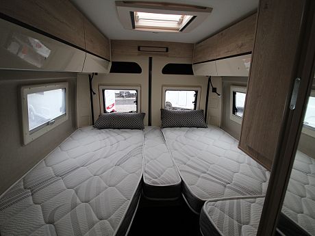 Fleurette/Florium Black Pearl 63 LJ - Artense Grey - 2026 image