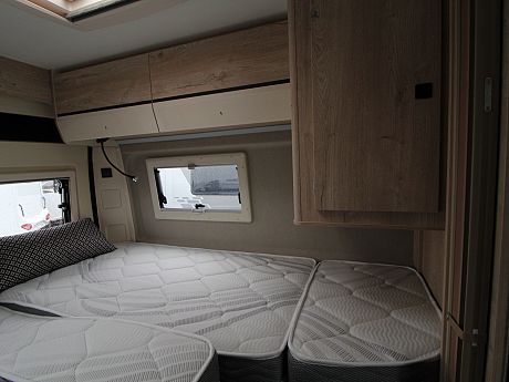 Fleurette/Florium Black Pearl 63 LJ - Artense Grey - 2026 image