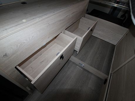 Fleurette/Florium Black Pearl 63 LJ - Artense Grey - 2026 image