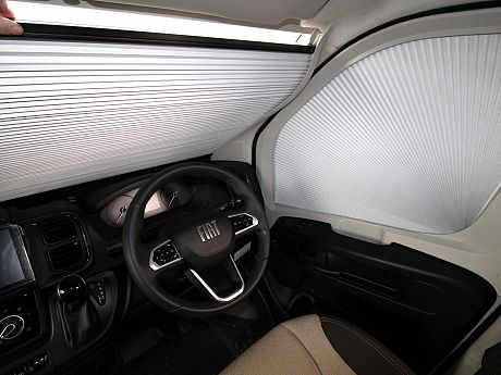 Giottiline  Giottivan 64G (FIAT) Premier Edition Auto - Expedition Grey 2026 image