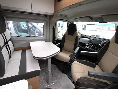 Giottiline  Giottivan 64G (FIAT) Premier Edition Auto - Expedition Grey 2026 image