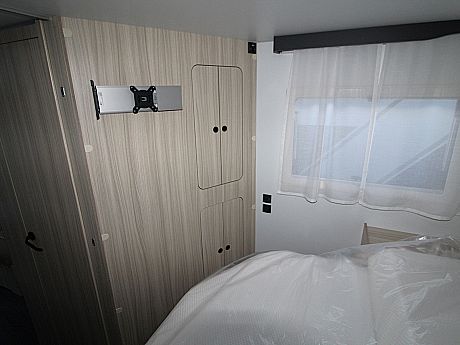 Sun Living  S-Series 72 DC by Adria - 2026  (66042) image