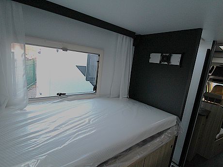 Sun Living  S-Series 75 SL by Adria - 2026 (66040) image