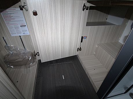 Sun Living  S-Series 75 SL by Adria - 2026 (66040) image