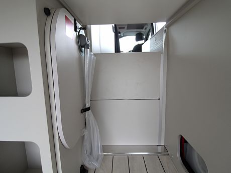 Westfalia Sven Hedin Premium - Auto - Ice Blue 2026 image