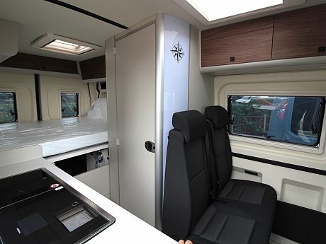Westfalia Sven Hedin Premium - Auto - Ice Blue 2026 image