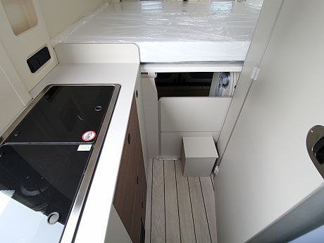 Westfalia Sven Hedin Premium - Auto - Ice Blue 2026 image