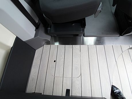 Westfalia Sven Hedin Premium - Auto - Ice Blue 2026 image
