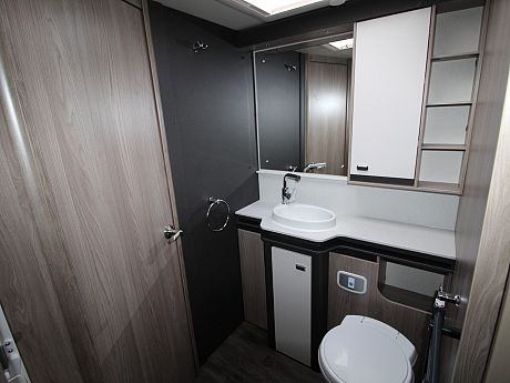 Swift Elegance Grande 835 - 2026 image