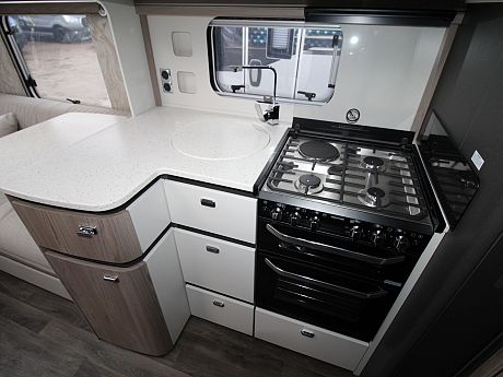 Swift Elegance Grande 835 - 2026 image