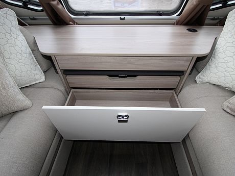 Swift Elegance Grande 835 - 2026 image