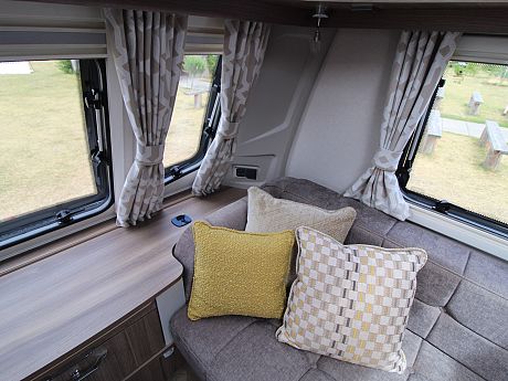 Coachman VIP 545 - 2026 image