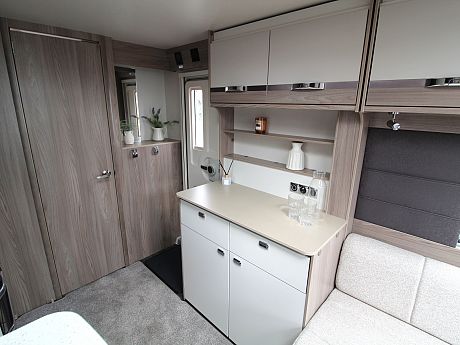 Swift Conqueror 480 - 2027 image