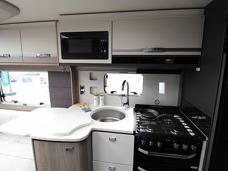 Swift Conqueror 480 - 2027 image