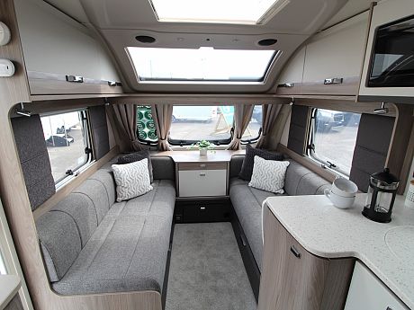 Swift Conqueror 565 - 2027 image