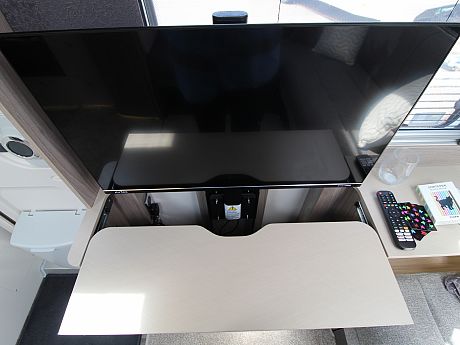 Swift Conqueror Grande 650L - 2027 image
