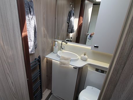 Swift Conqueror Grande 650L - 2027 image