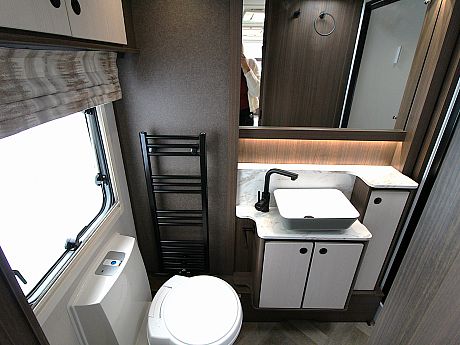 Coachman VIP 575 - 2027 image