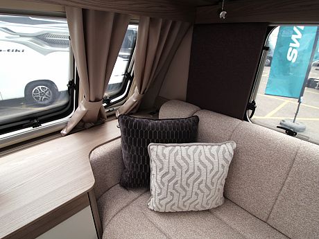 Swift Conqueror 645 Grande  - 2026 image