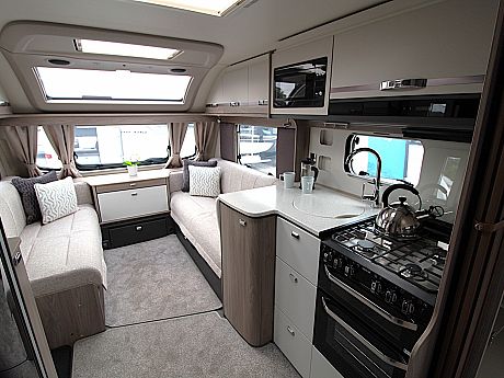 Swift Conqueror 645 Grande  - 2026 image