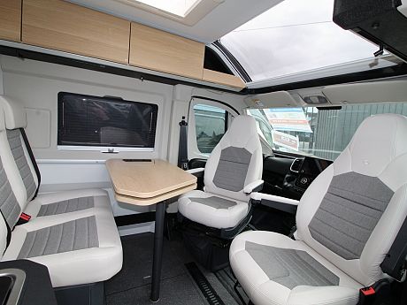 Adria Twin 60Y 640 SGX (68113) image