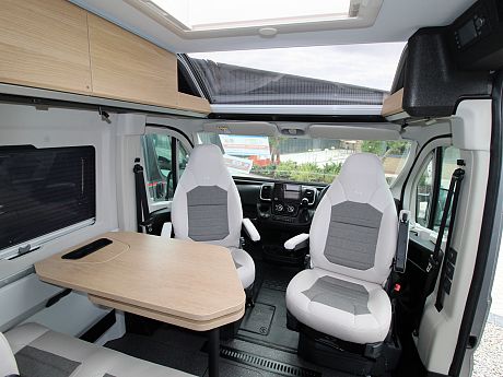 Adria Twin 60Y 640 SGX (68113) image