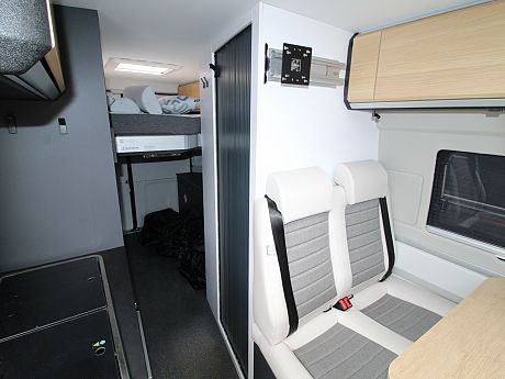 Adria Twin 60Y 640 SGX (68113) image