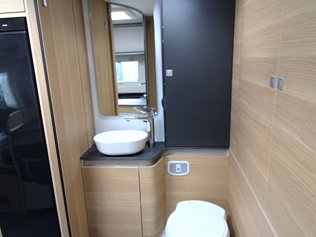 Adria Matrix Axess 600 DT (55793) image