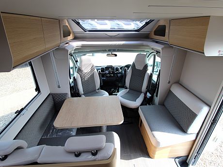 Adria Matrix 60Y 670 SL image