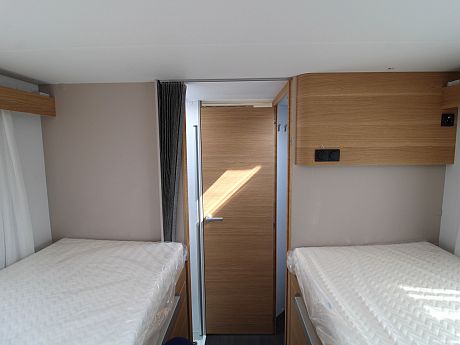 Adria Matrix 60Y 670 SL image